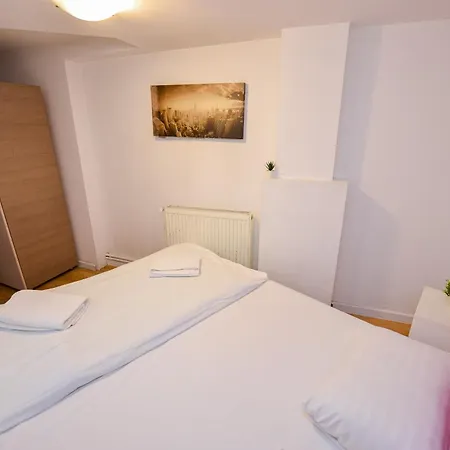 Center Appartement Boekarest