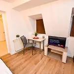 Center - Shabbat Friendly Apartamento