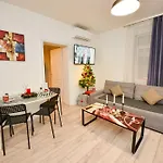 Center - Shabbat Friendly * Bucareste