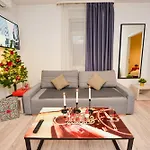 Center - Shabbat Friendly Apartamento