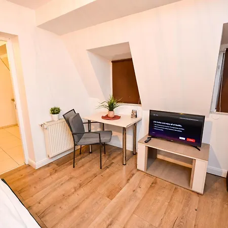 Center - Shabbat Friendly Appartement