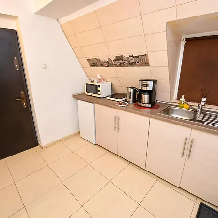 Center - Shabbat Friendly