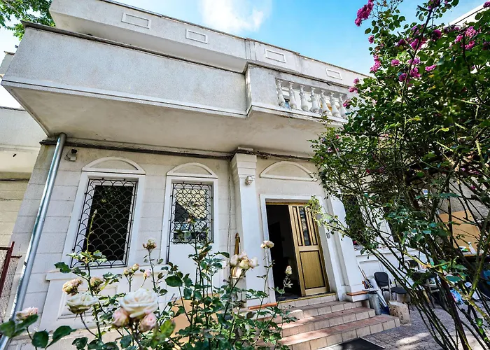 Center - Shabbat Friendly * بوخارست