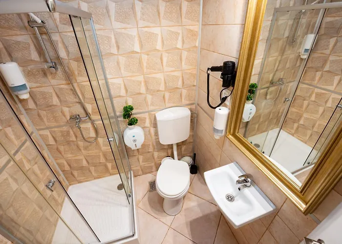 Center - Shabbat Friendly *