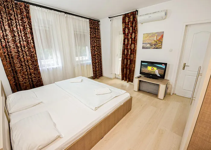 Apartment Center - Shabbat Friendly Bucharest