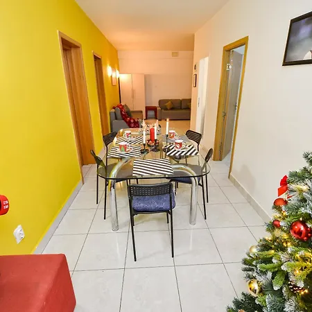 Center - Shabbat Friendly Apartament Bucureşti